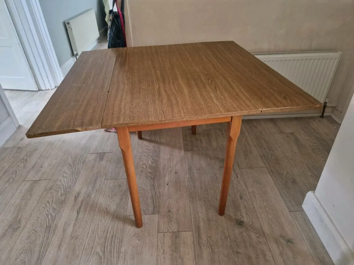 Free table - Image 2