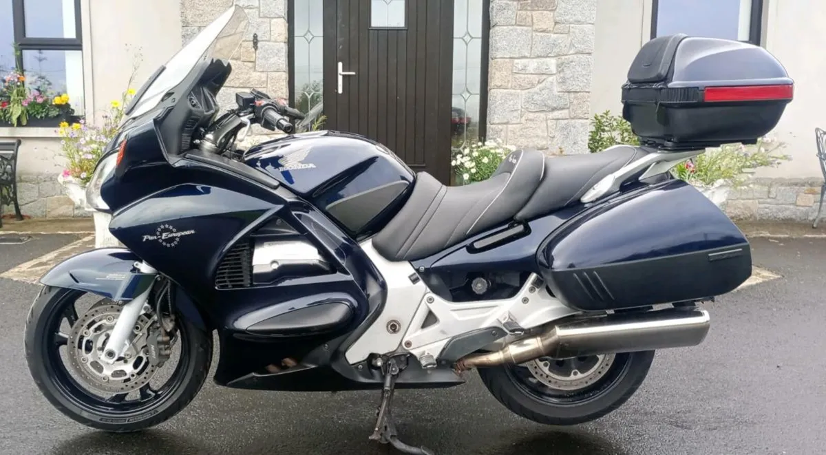 Honda ST1300 Pan European - Image 1
