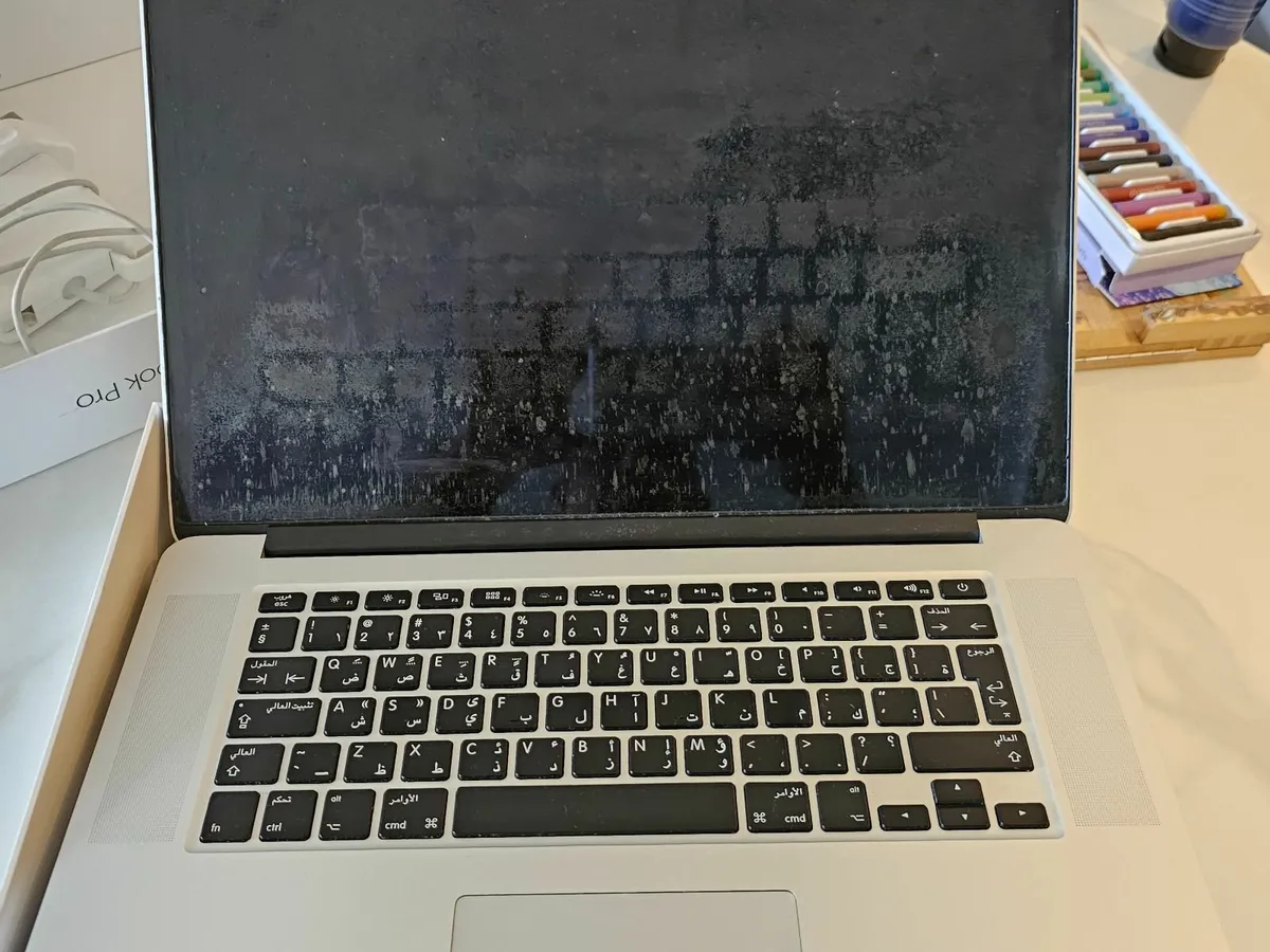 MacBook Pro Core 2.2 GHz i7 ,16GB, 256GB SSD, 15.4 - Image 3