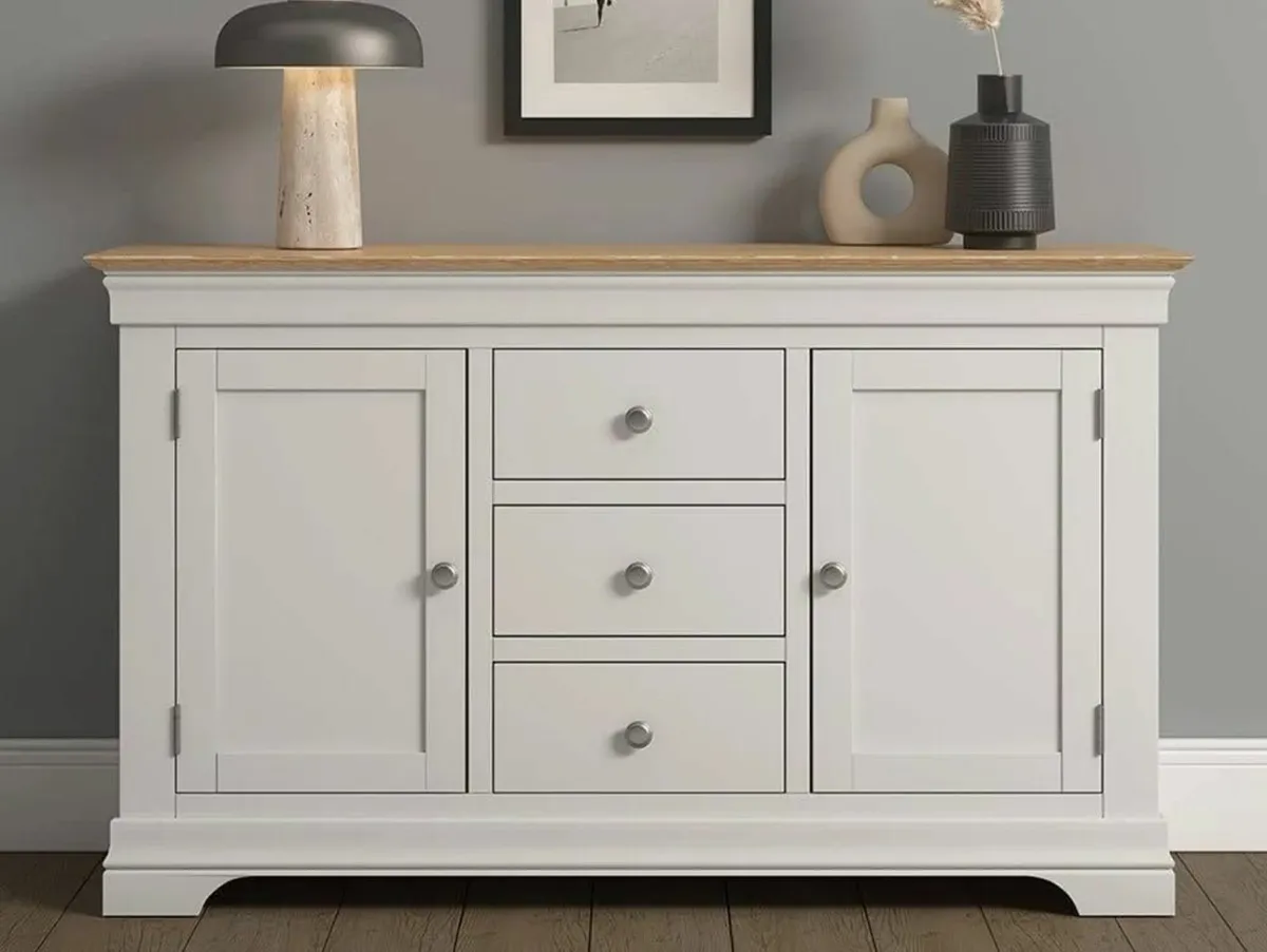 FURNITURE - Image 1