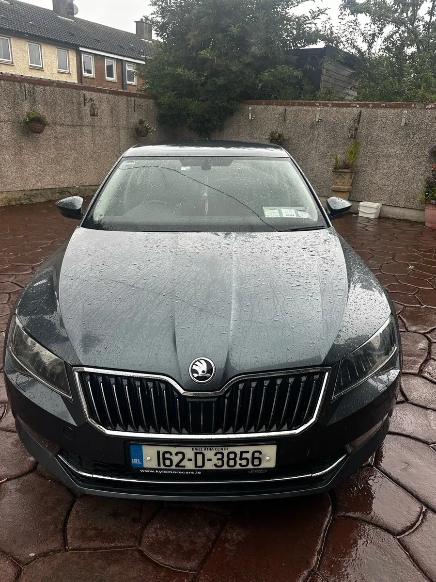 2016 Skoda superb - Image 4
