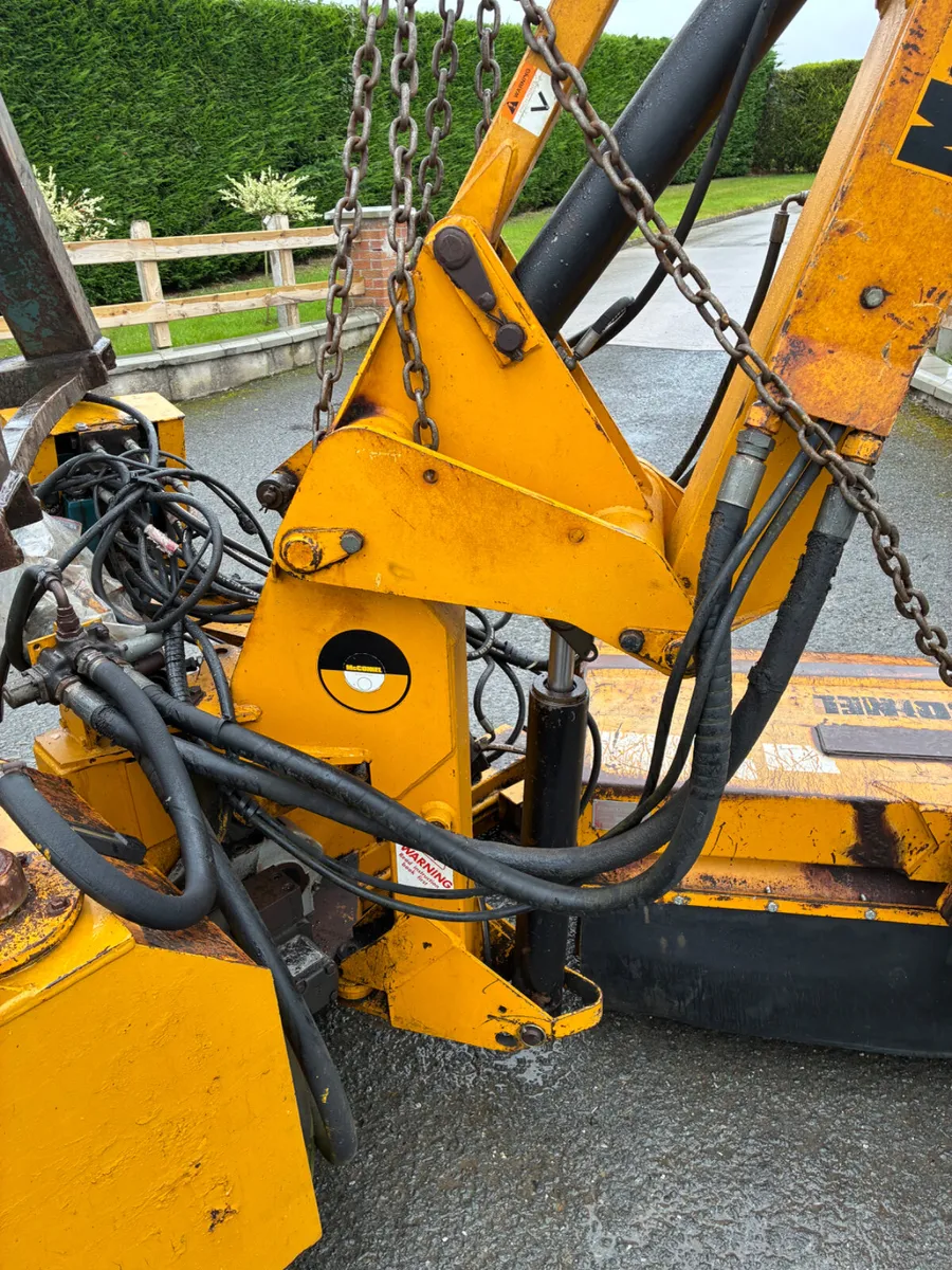 Mc Connel PA 2050 hedgecutter - Image 3