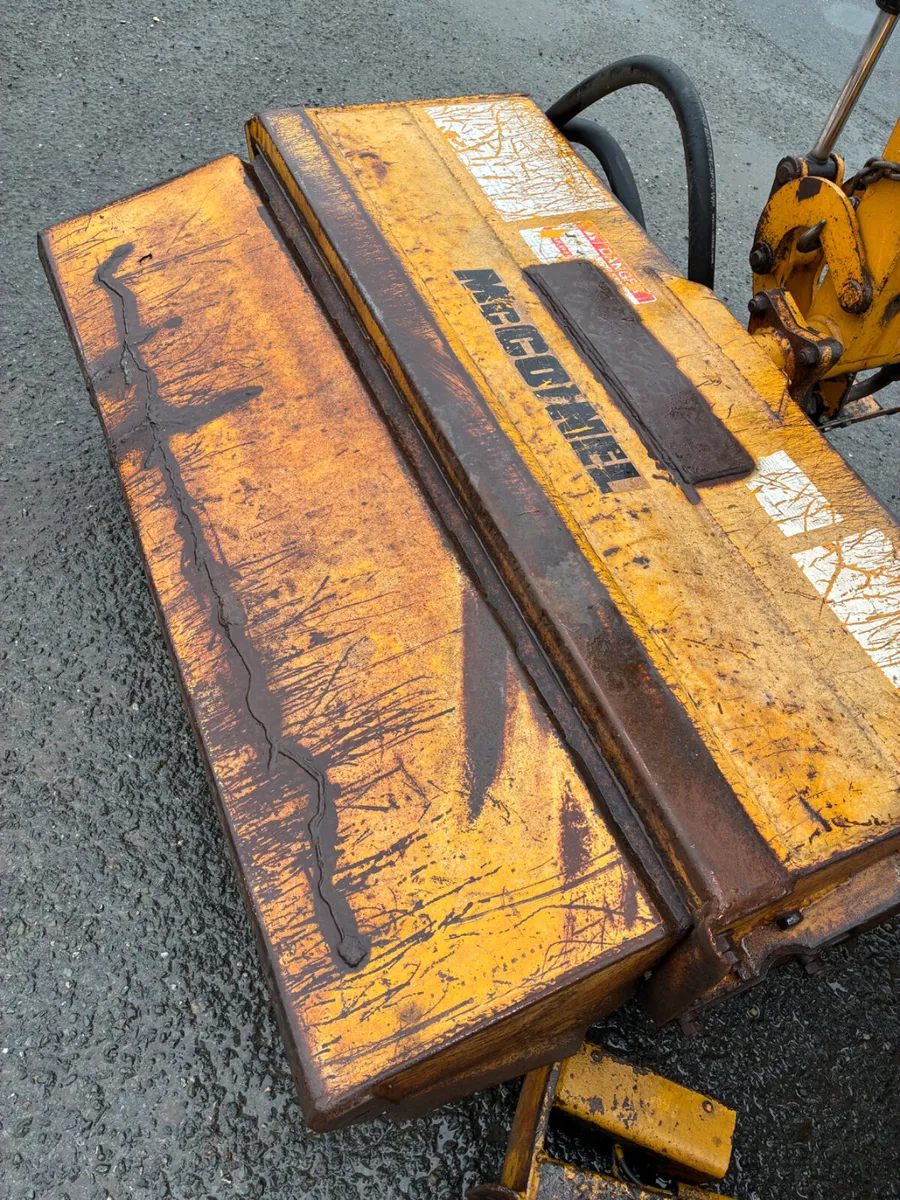 Mc Connel PA 2050 hedgecutter - Image 2