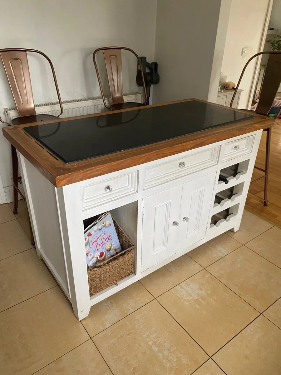 Kitchen island - Image 2
