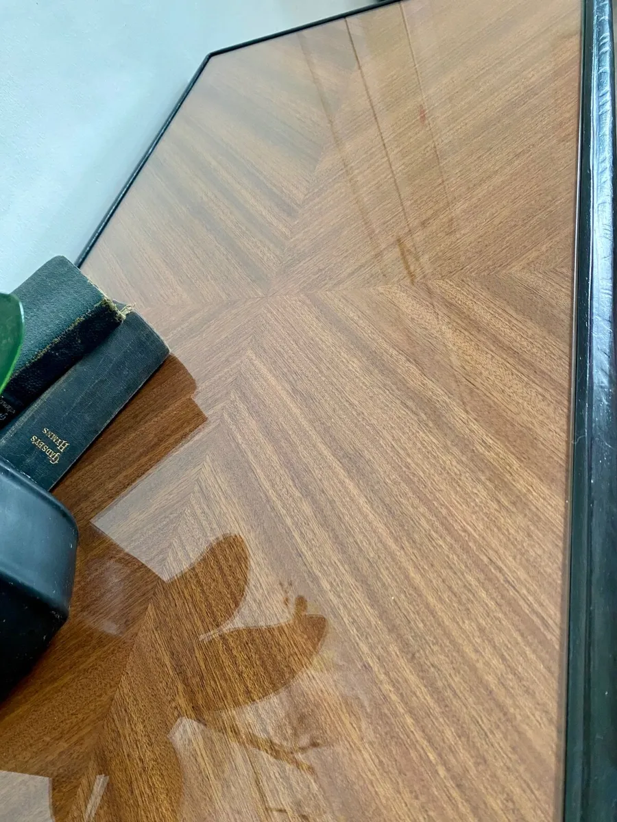 Refinished Mahogony-topped coffee table - Image 4