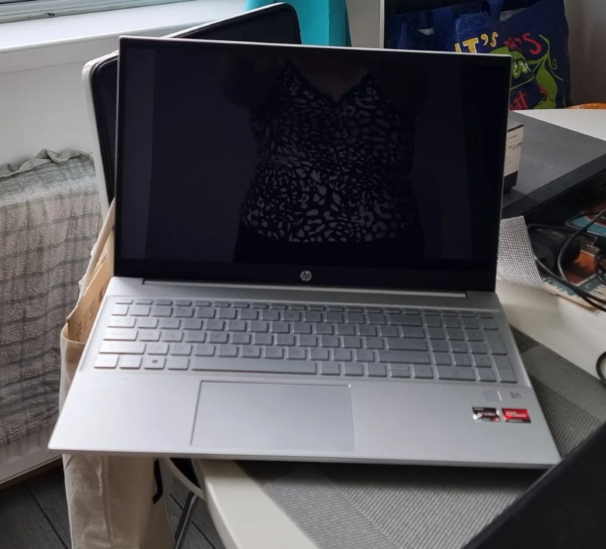laptop - Image 1