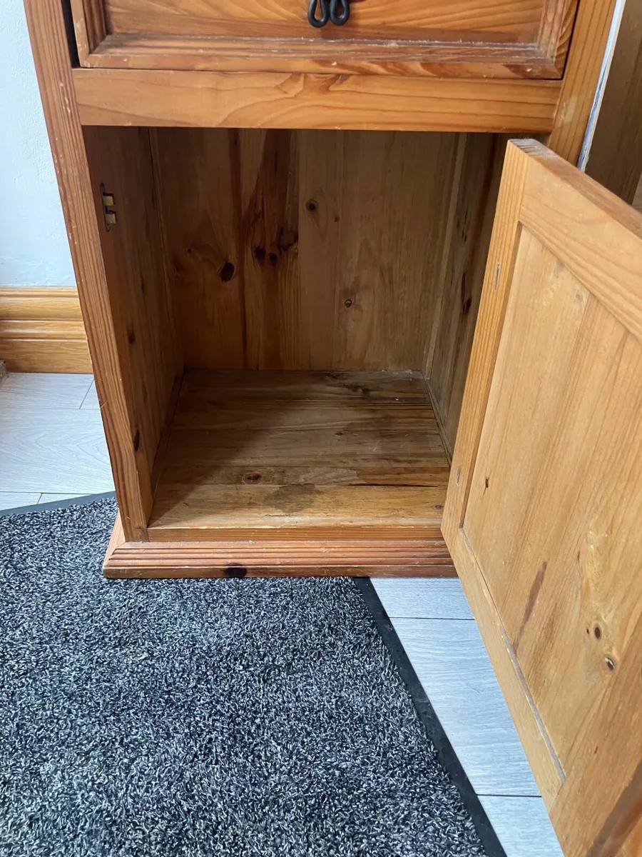 2 solid pine lockers - Image 2