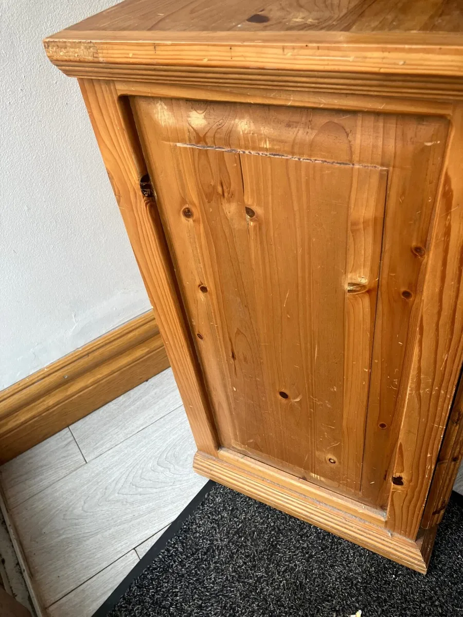 2 solid pine lockers - Image 4