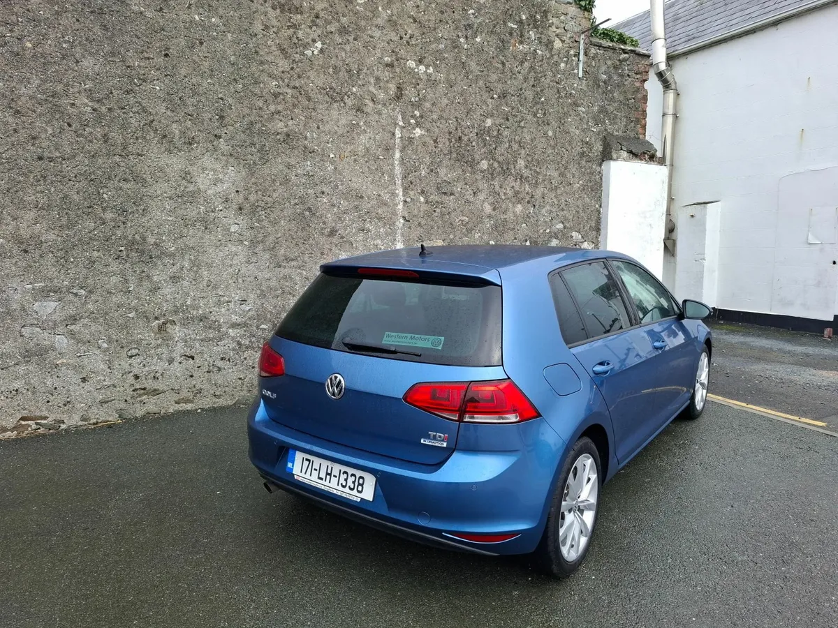 Volkswagen Golf 2017 (1.6 TDI 5 speed -high spec) - Image 4