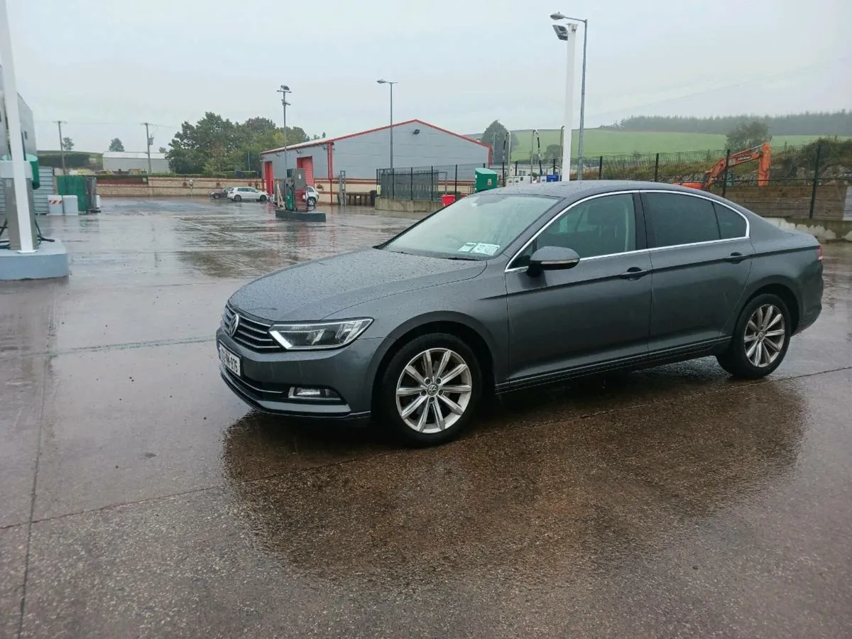 2017 volkswagon passat...buisness model - Image 3
