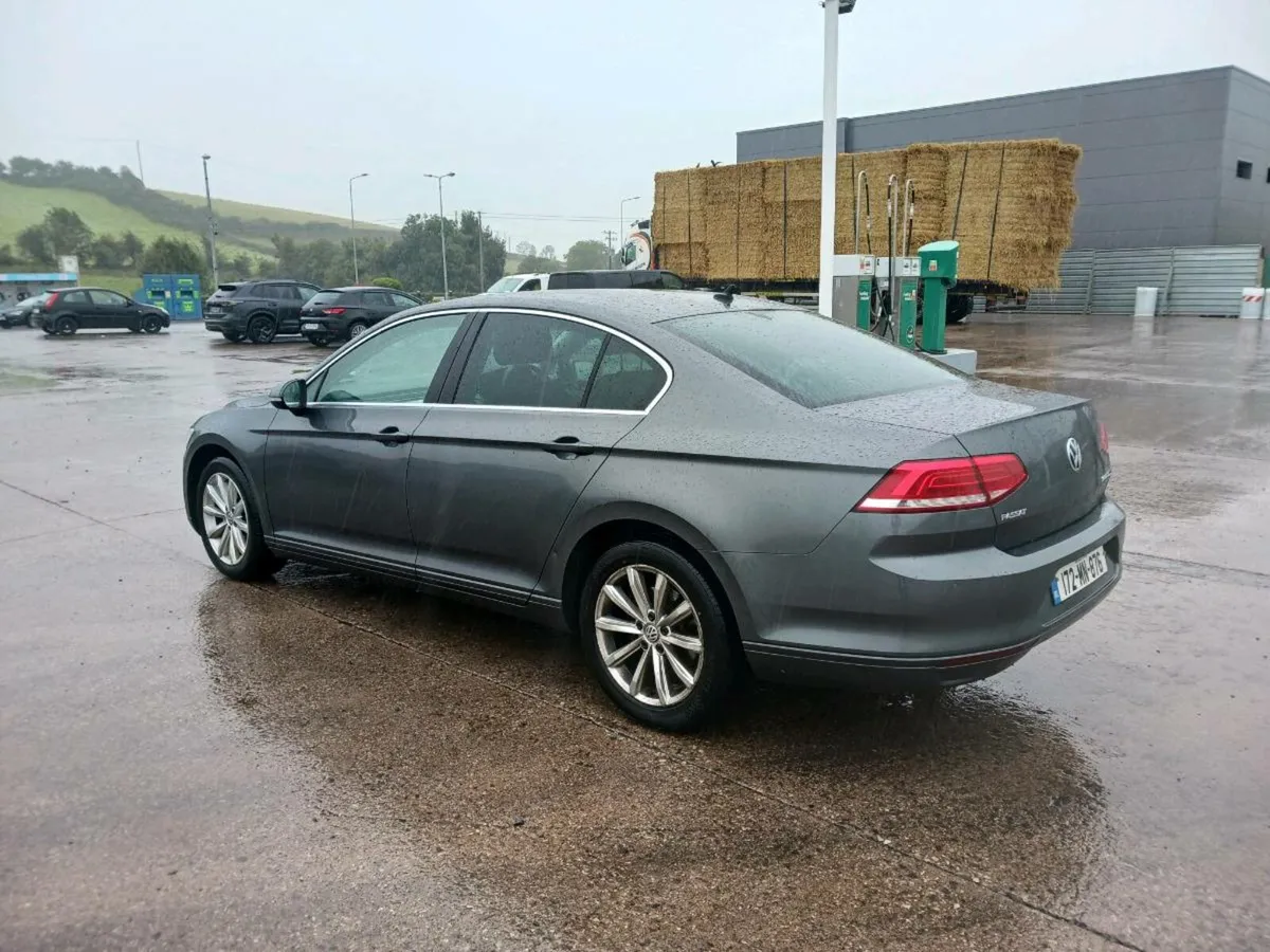 2017 volkswagon passat...buisness model - Image 4