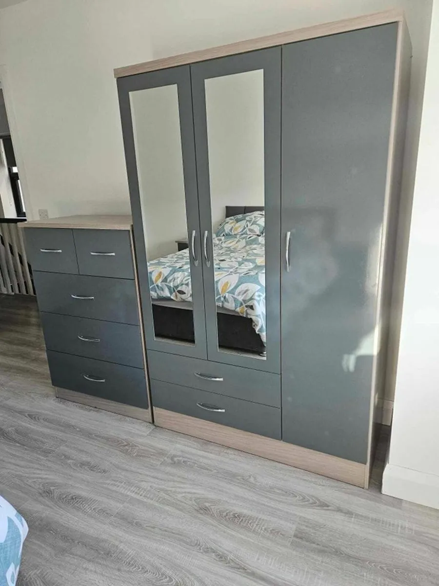 BEDROOM FURNITURE - Image 4