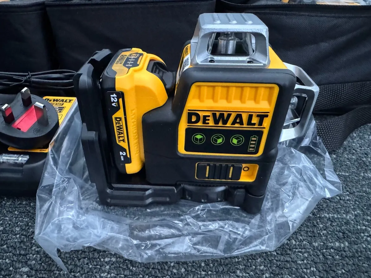 DeWalt laser DW089LG Brand new - Image 3