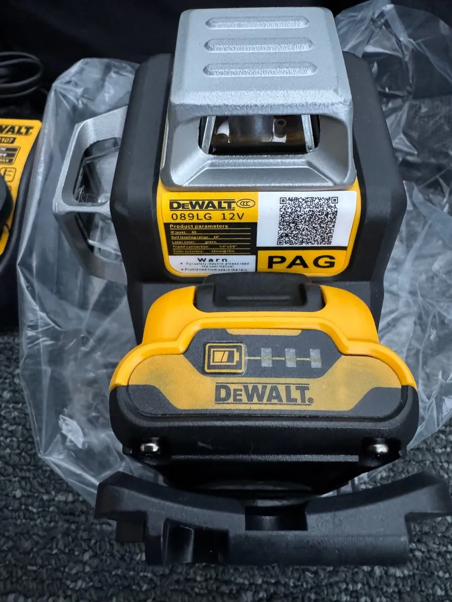 DeWalt laser DW089LG Brand new - Image 4