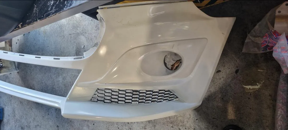 St ford transit conect or focus  bumper - Image 2
