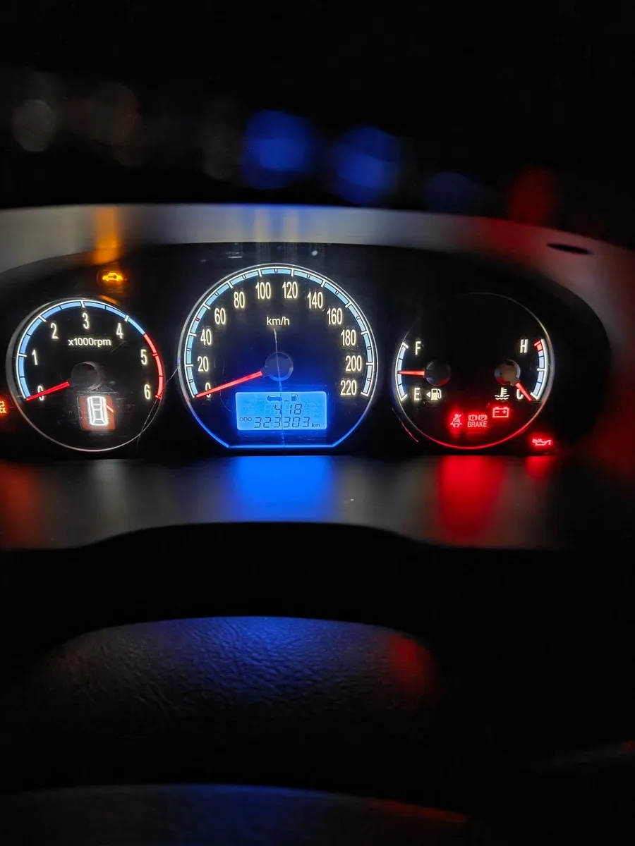 Hyundai Santa Fe 2008 - Image 4