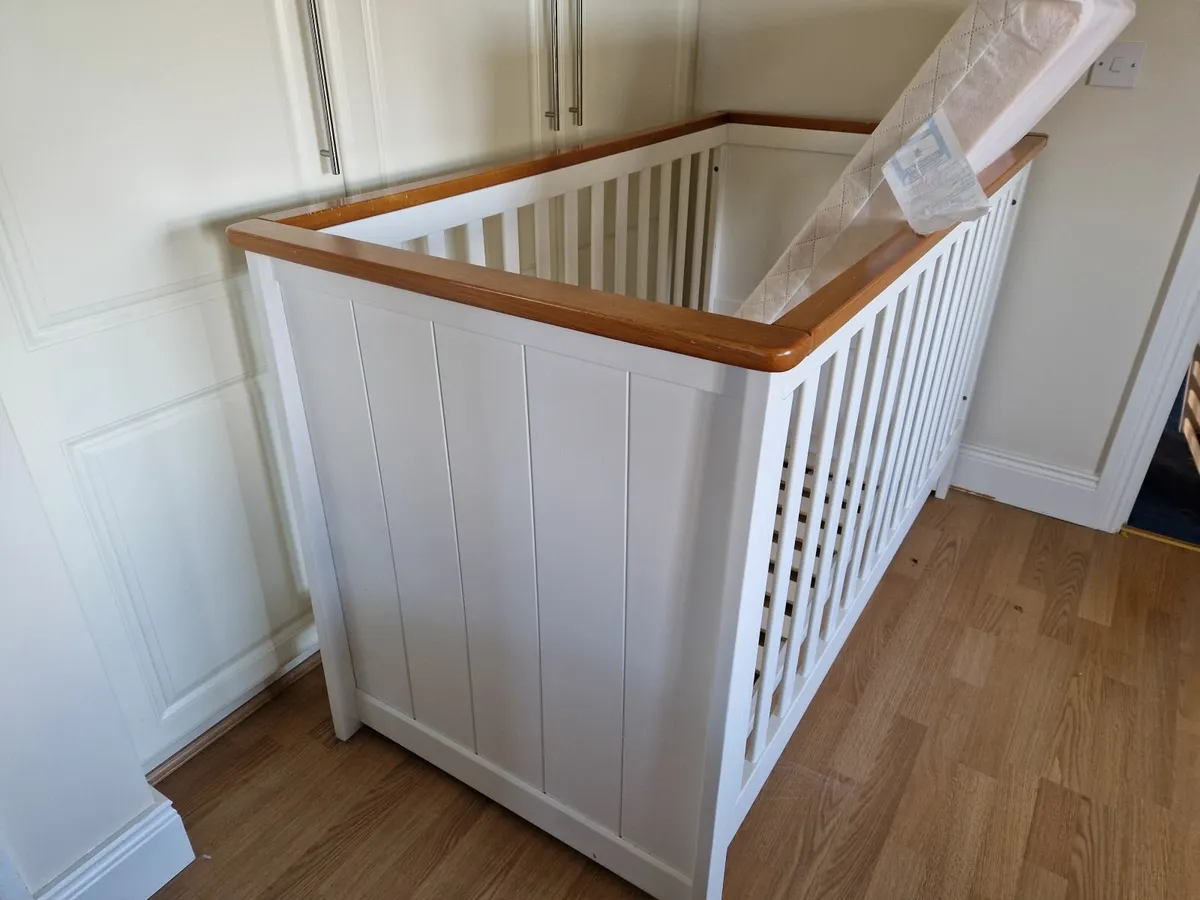 Cot bed - Image 3