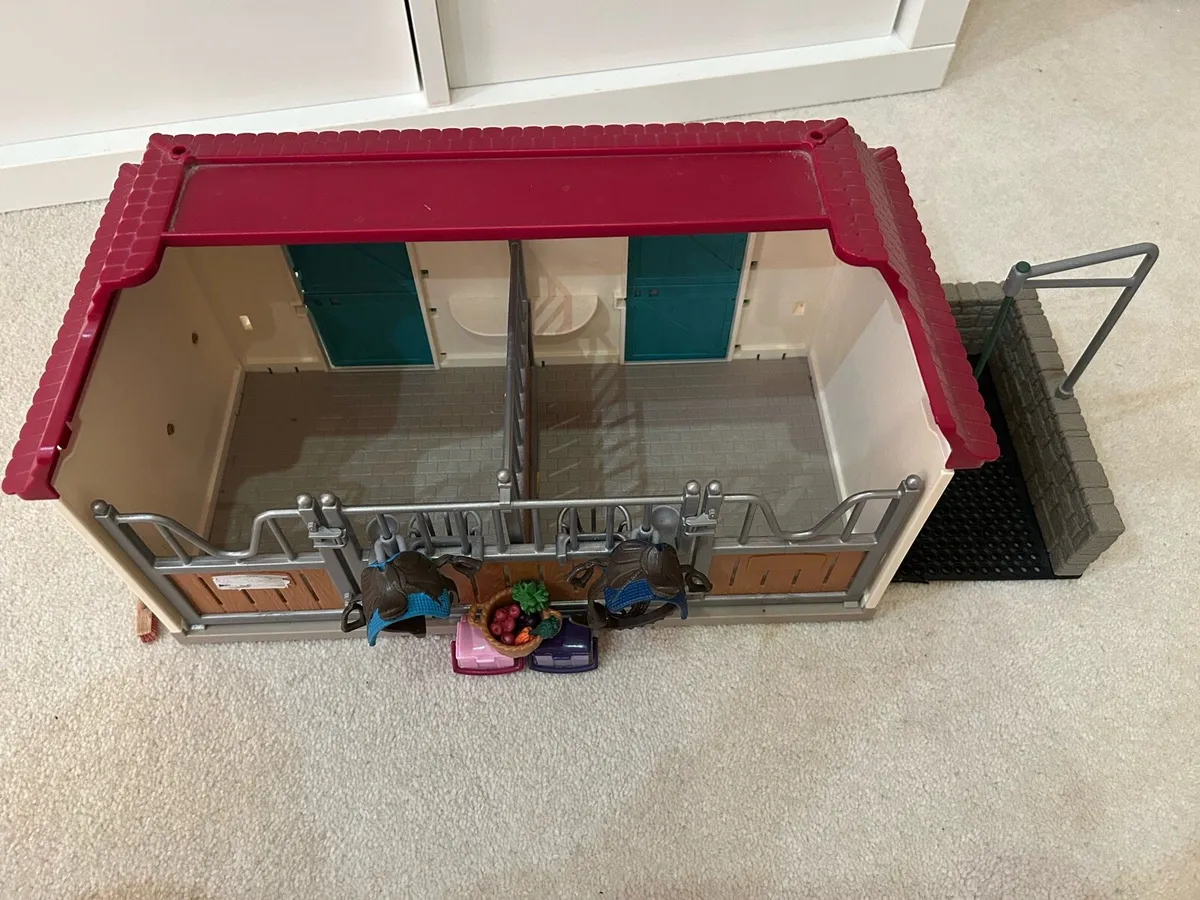 Schleich double stable block - Image 3