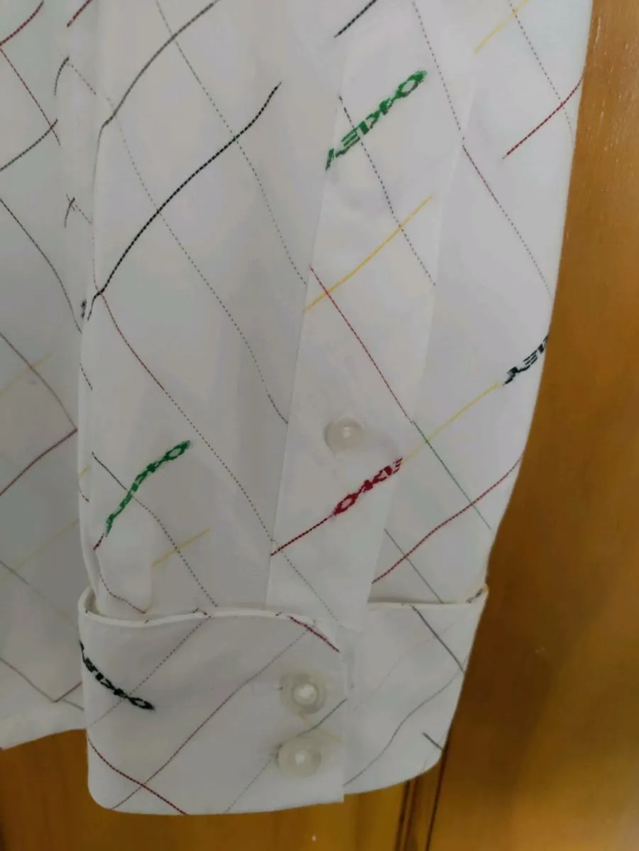 Oakley casual shirt L - Image 2