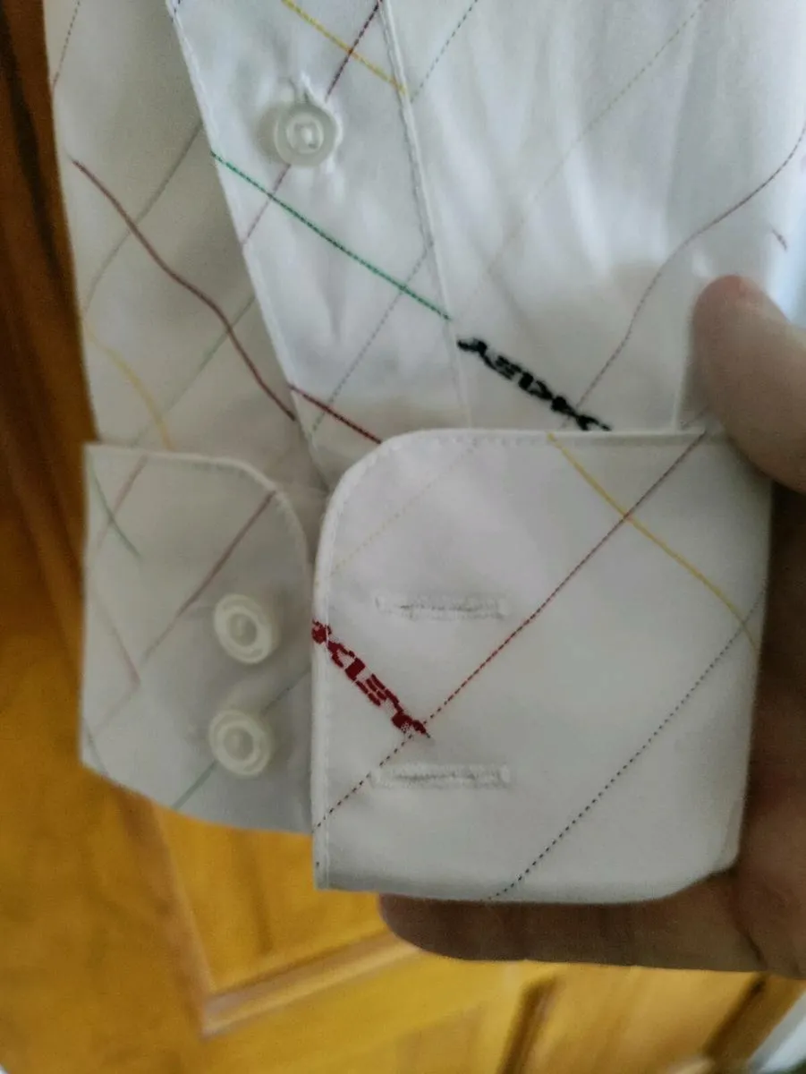 Oakley casual shirt L - Image 4