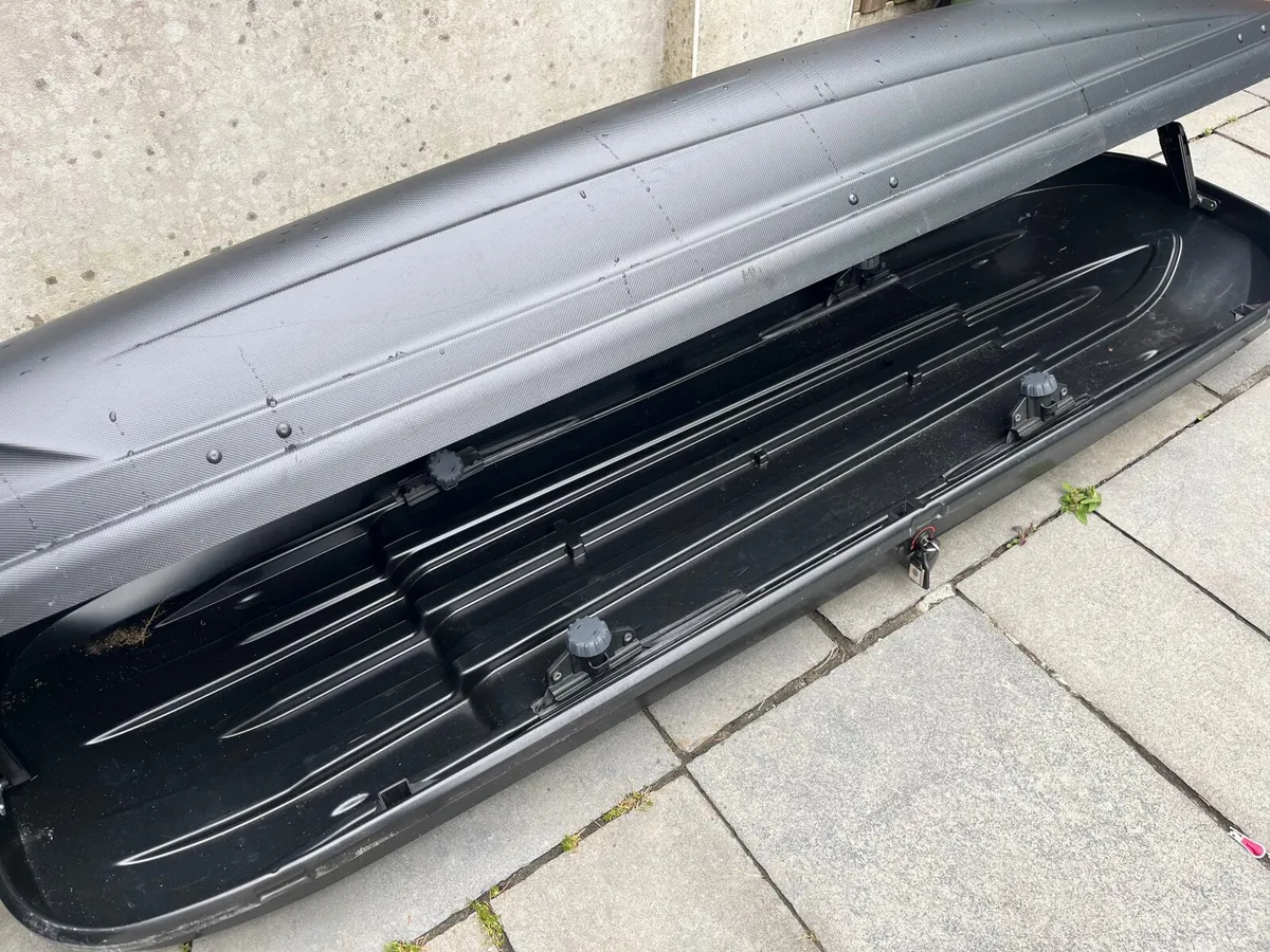 Roof box - Image 2