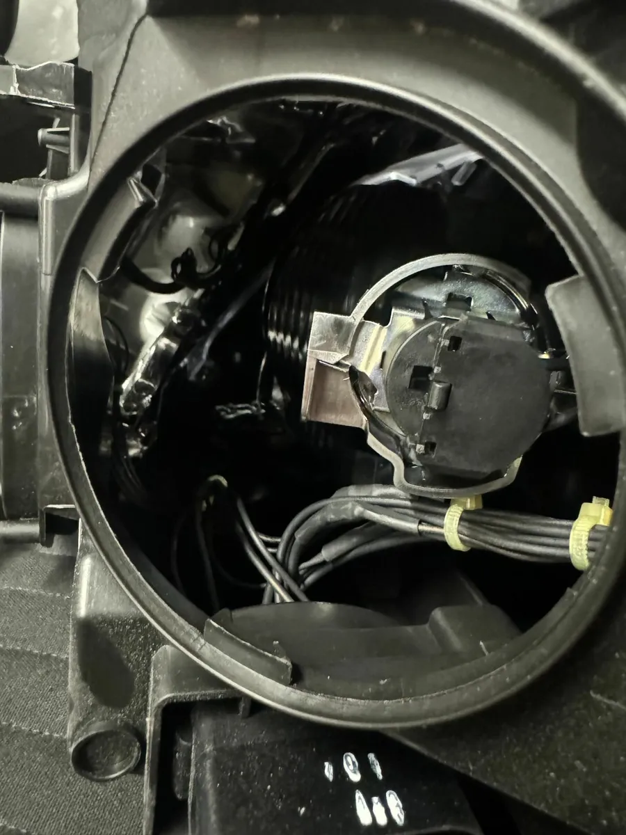 HELLA 1EX 010 818-351 Headlight suitable for W176 - Image 2