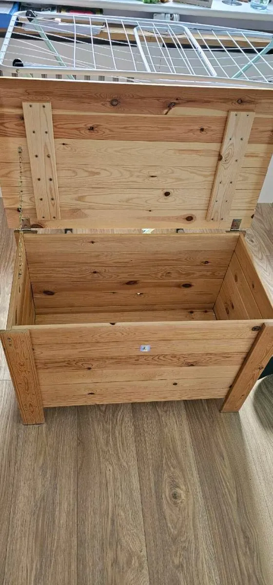 Wooden box - Image 2