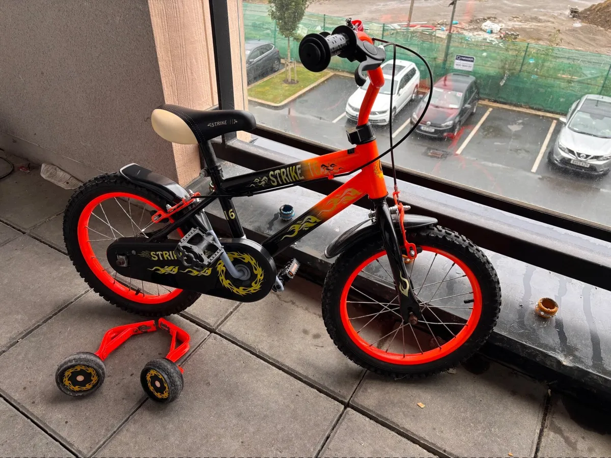12 Inch Strike Bike Orange and Black - Image 3