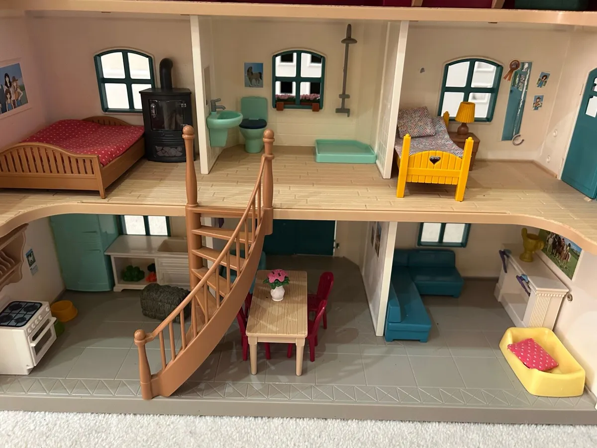 Schleich house and stable barn - Image 3