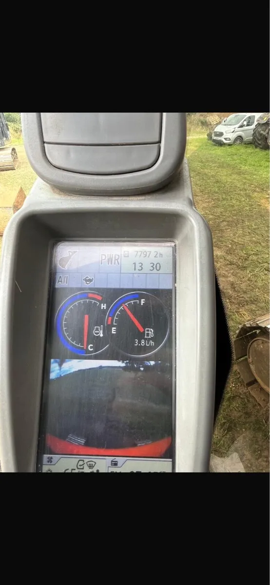 Hitachi zaxis 225.5 - Image 3