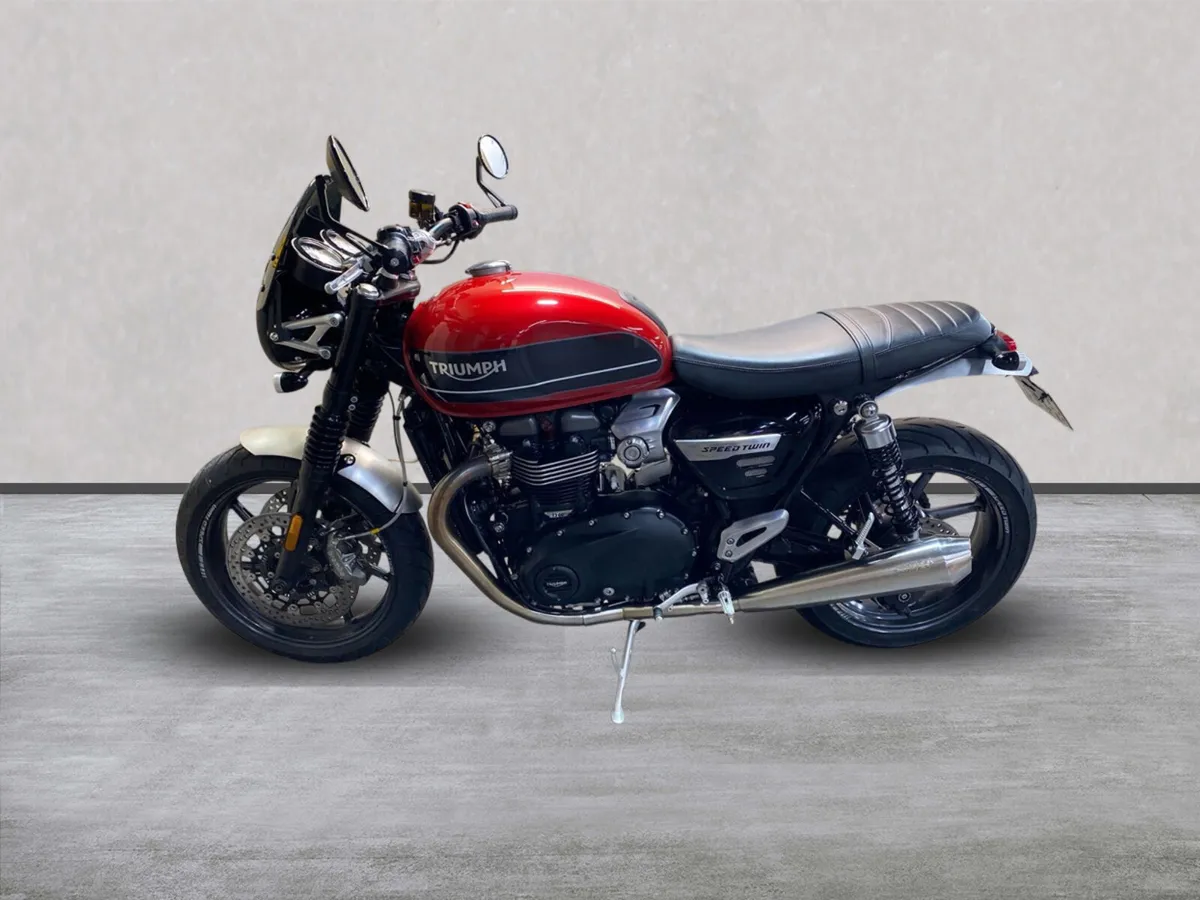 Triumph Speed Twin 1200 with Extras, NI Registered - Image 2