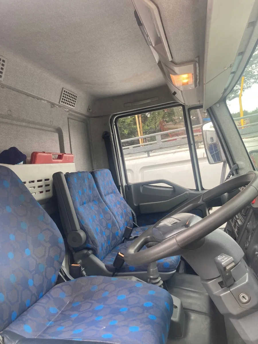 Iveco euro cargo Horse truck - Image 3