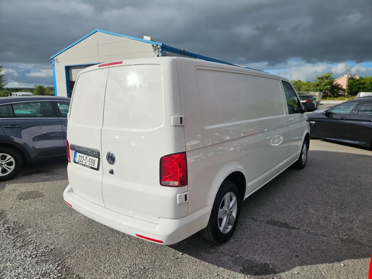 Volkswagen Transporter 28 PVL T TDI 110HP M5F 5DR - Image 2