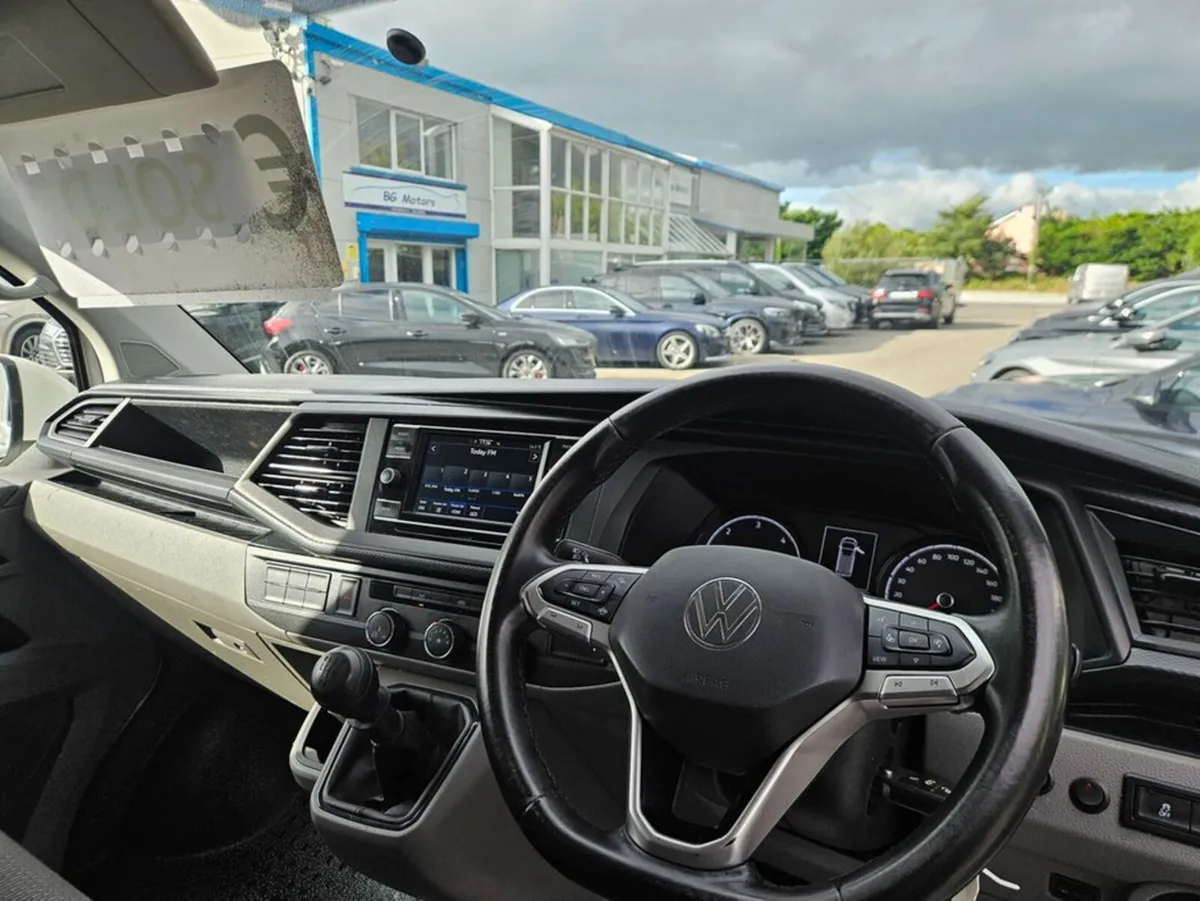 Volkswagen Transporter 28 PVL T TDI 110HP M5F 5DR - Image 3