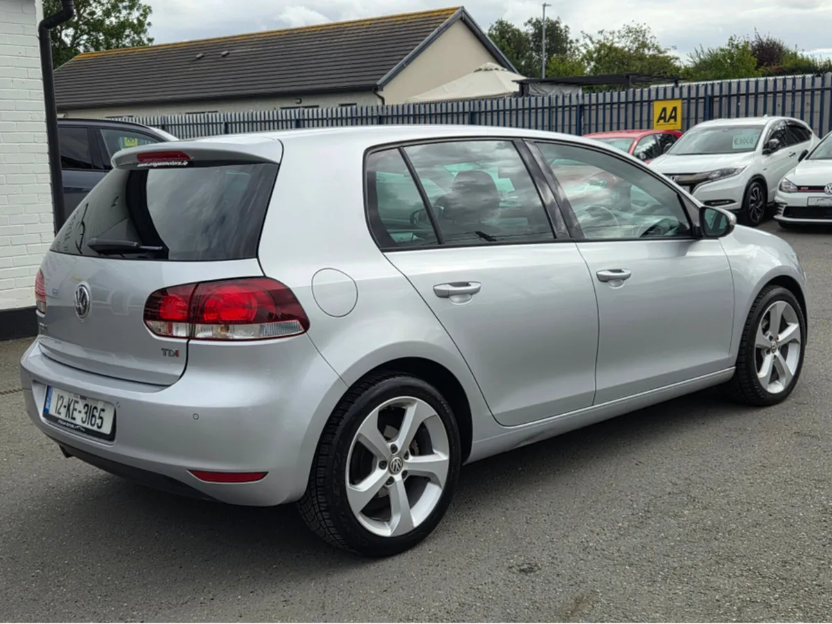 Volkswagen Golf 1.6 TDI HIGHLINE 105 BHP - Image 3
