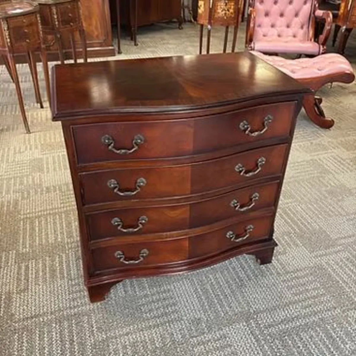 Fabulous mahogany flamed chest of drawers