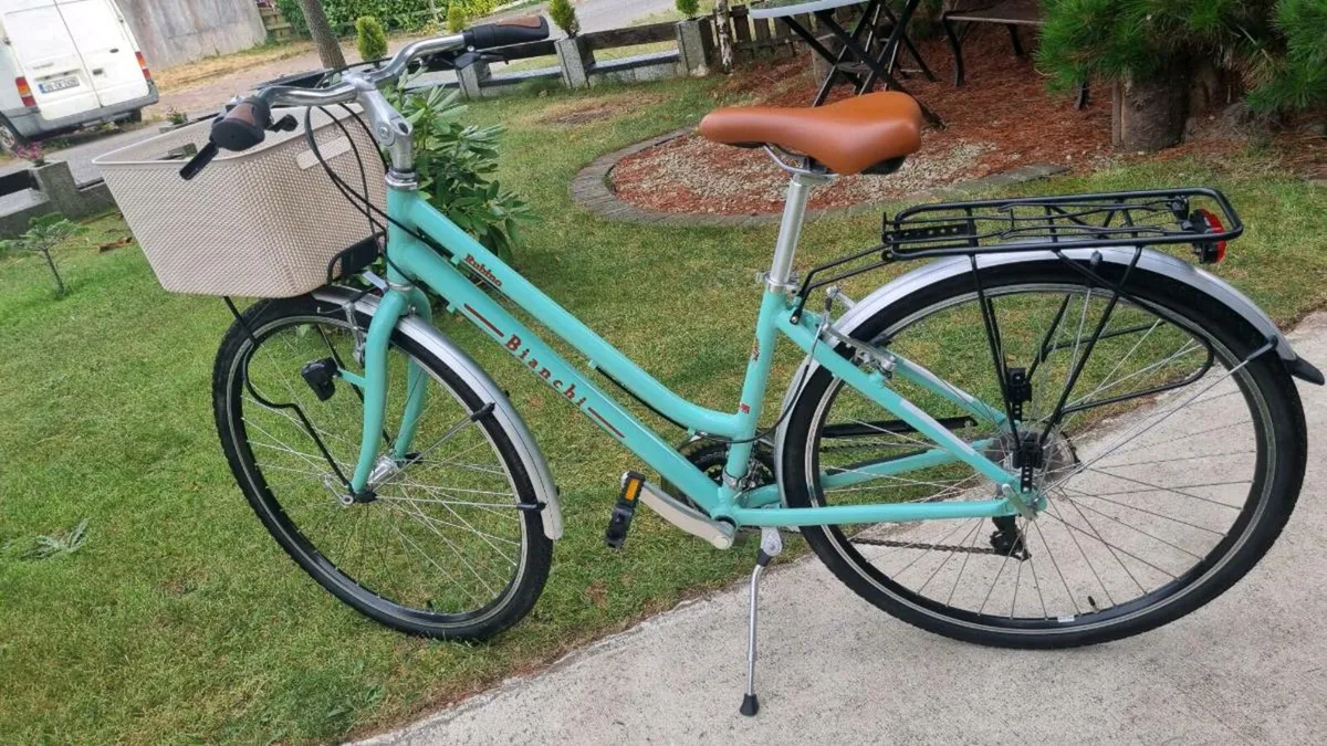 Woman bike Bianchi excellent - Image 2