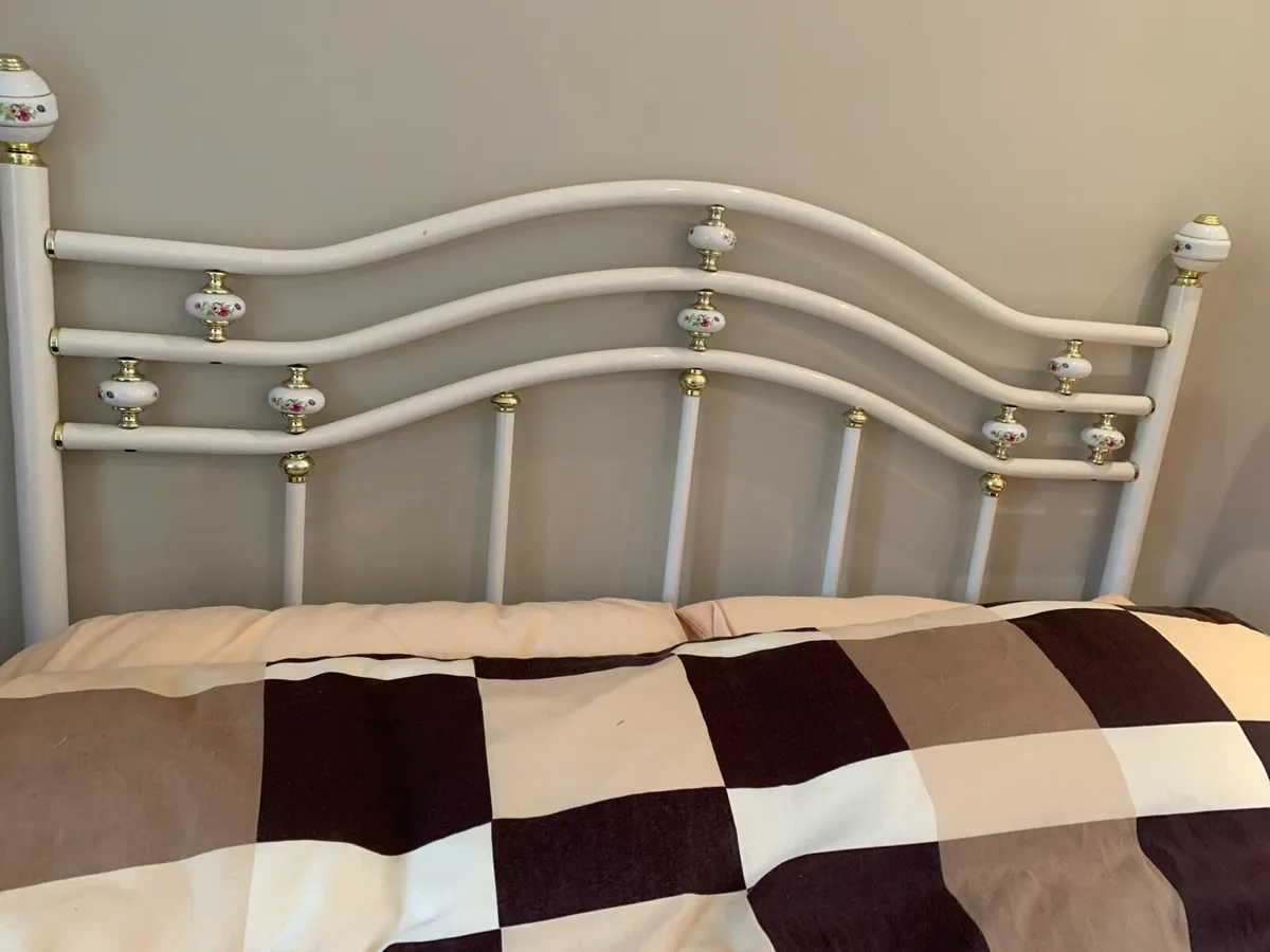 Headboard - Image 1