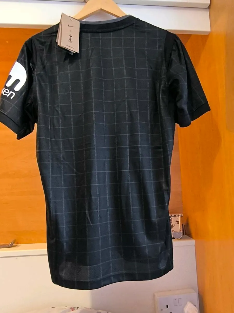Tottenham away  jerseys season 25/26 - Image 2