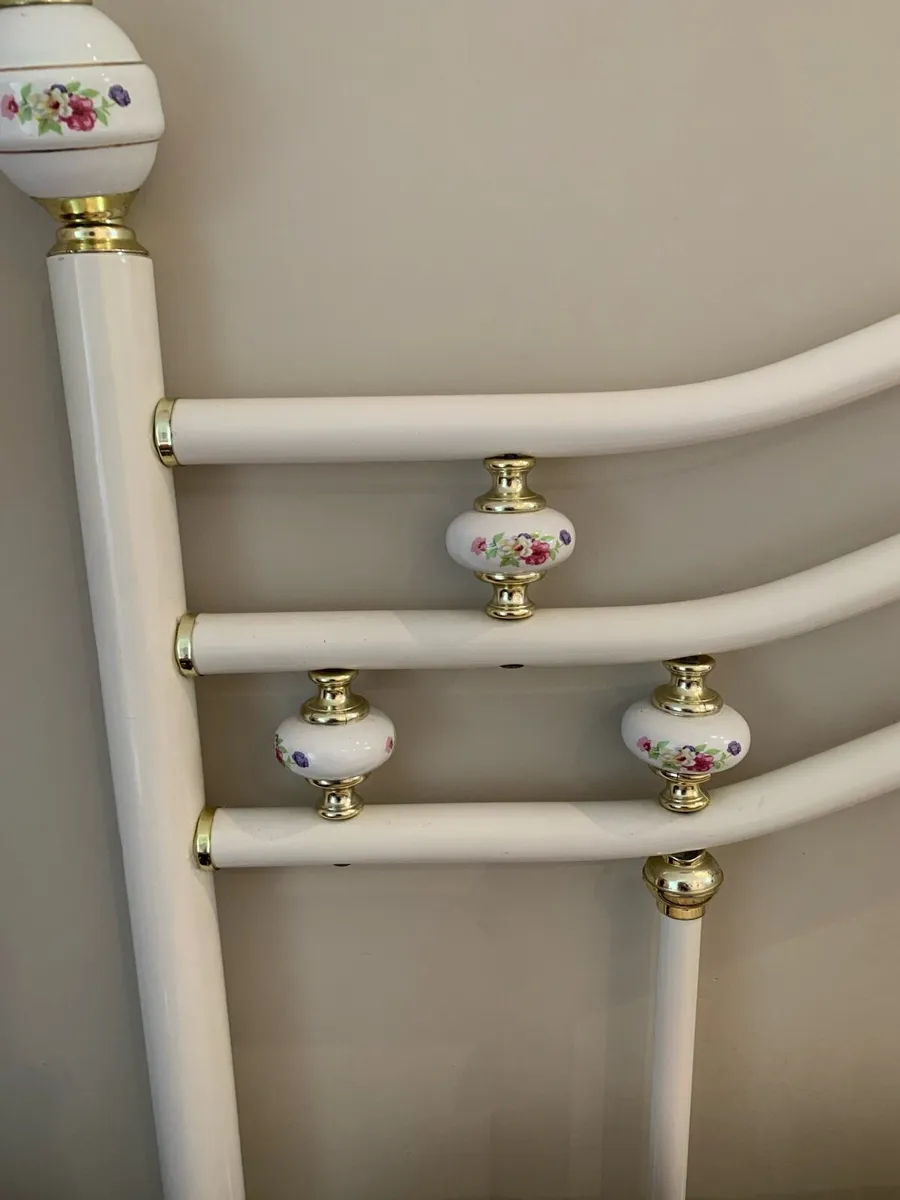 Headboard - Image 2