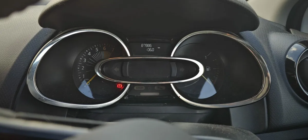 Car - Image 4