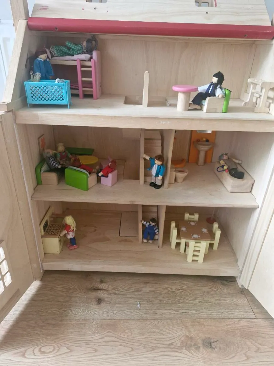 Wooden Doll House - Image 1