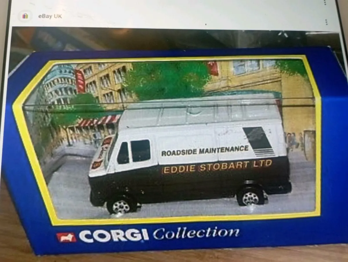 CORGI 1-43 SCALE MERCEDES BENZ 1997 VAN  DIE-CAST - Image 1