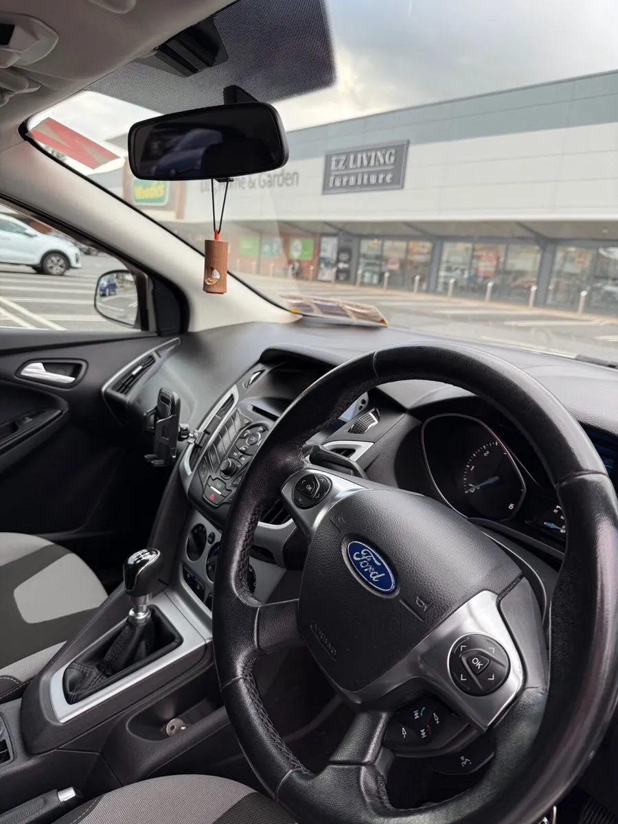 Ford Focus 2012 - Image 4