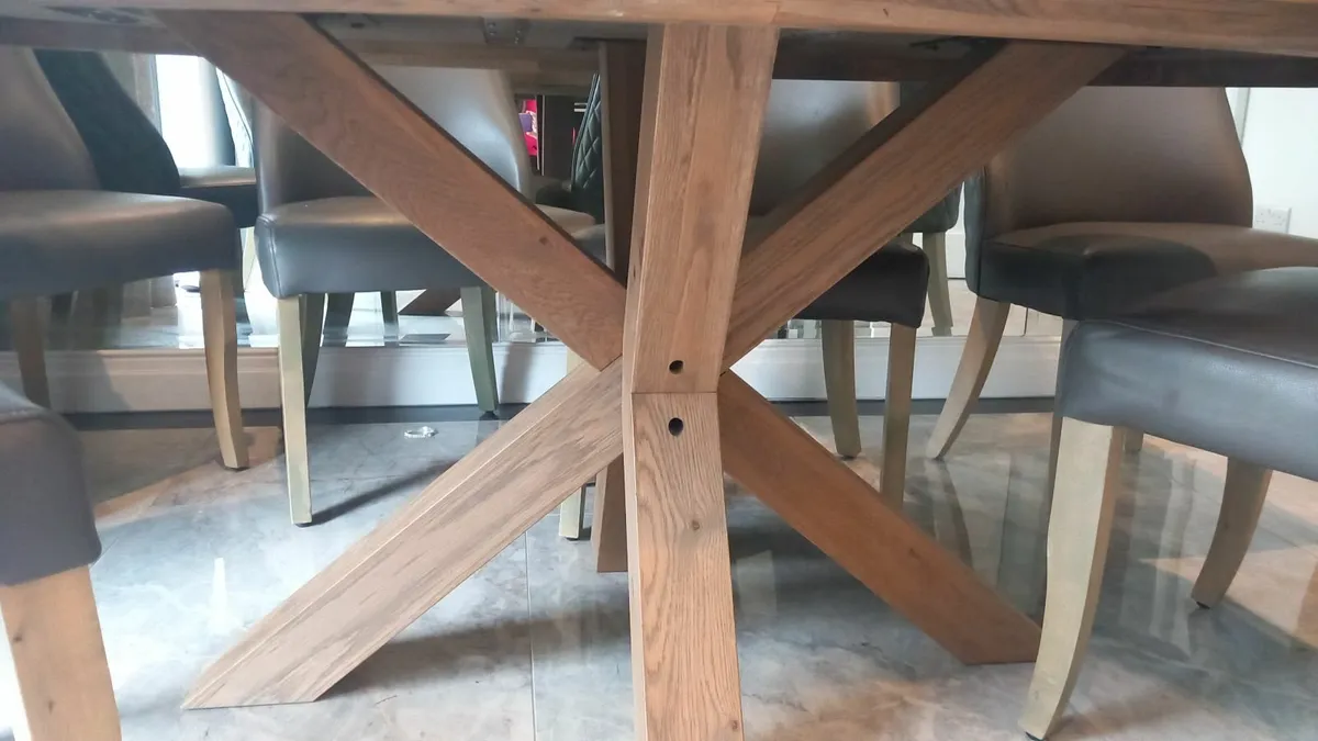 Dining table - Image 3