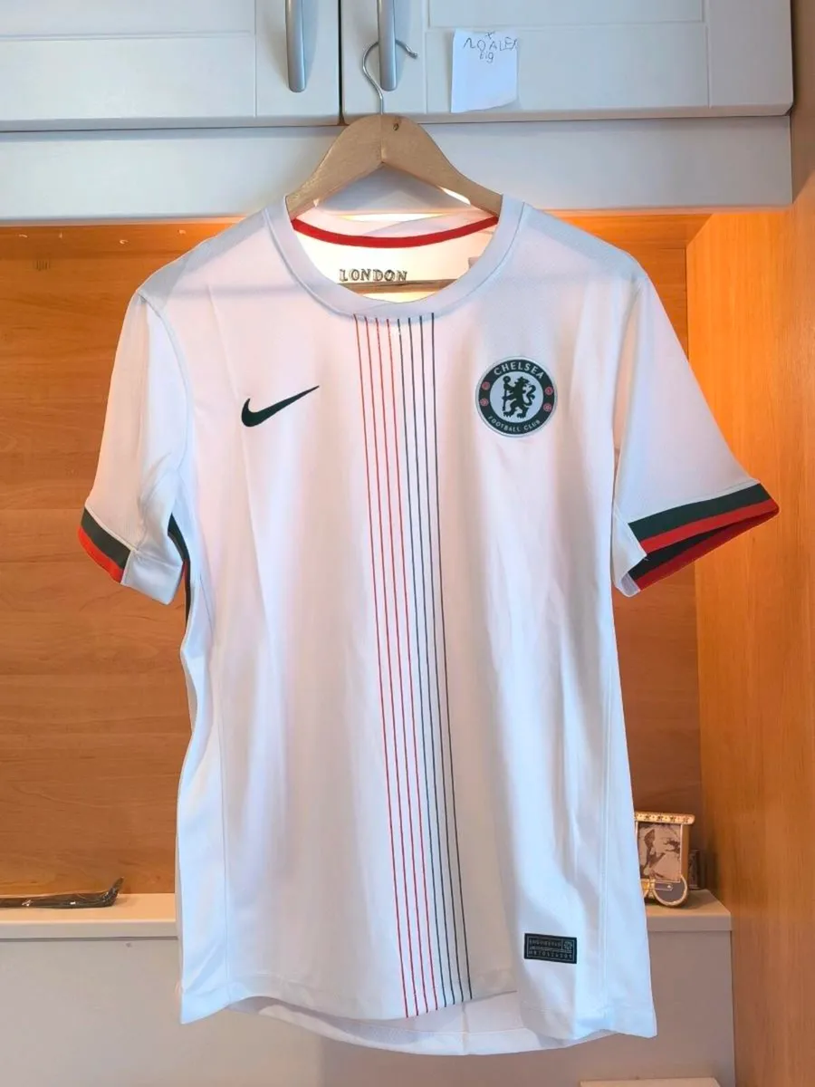 Chelsea away jerseys season 25/26 - Image 1