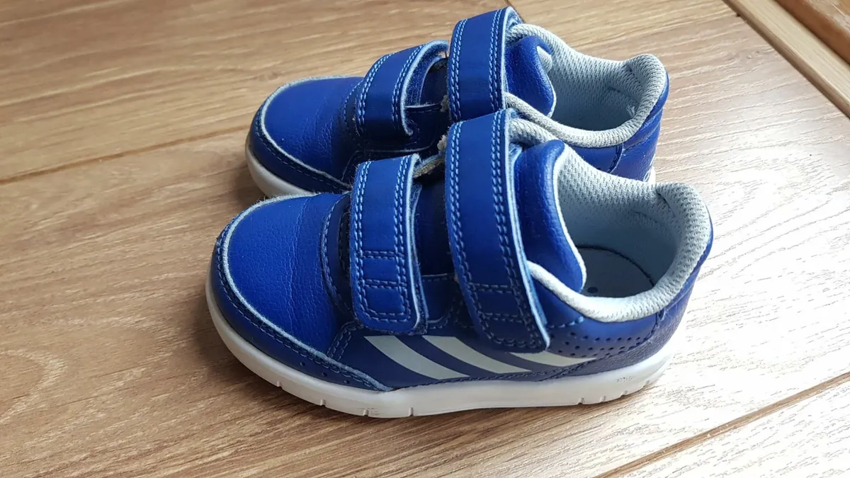 Toddler shoes-Adidas - size 23 - Image 2