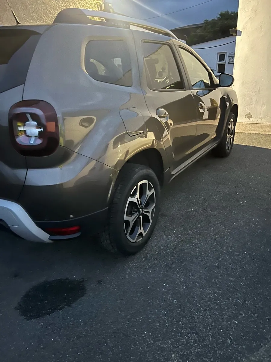 Dacia Duster Prestige 2021 - Image 2