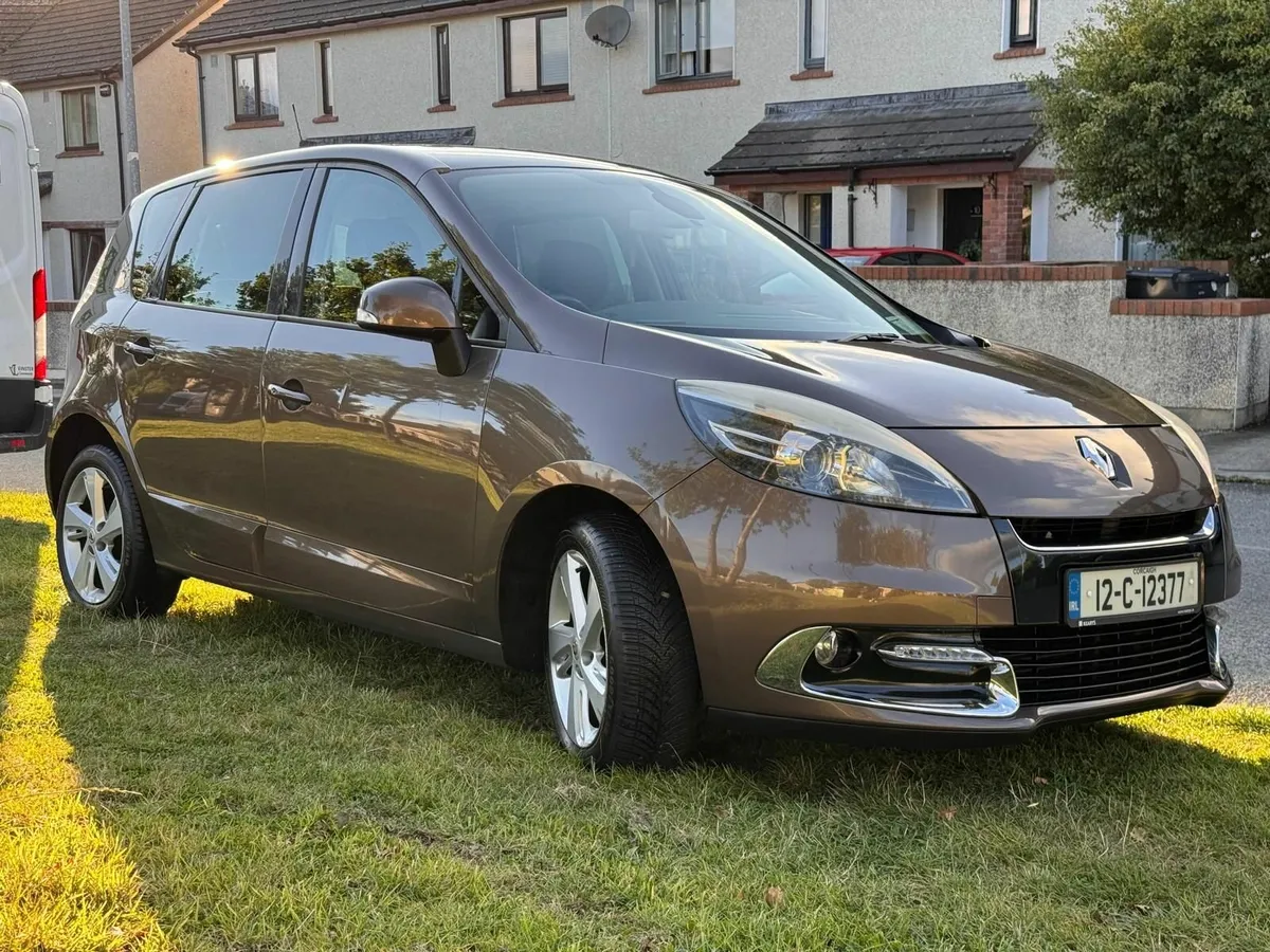 Renault Scenic 3, Automatic, 2012, 1.5Liter Diesel - Image 2