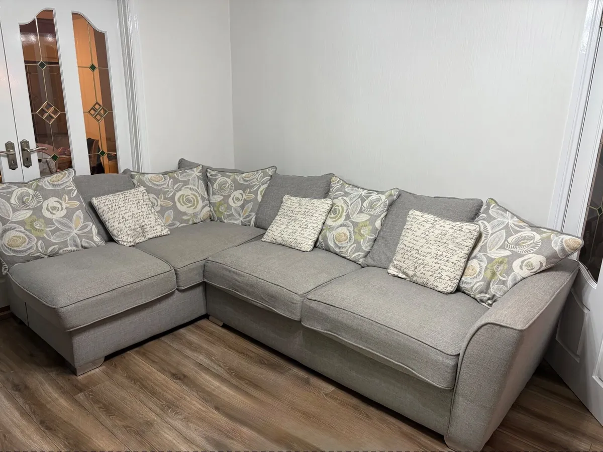 Corner Sofa - Image 1